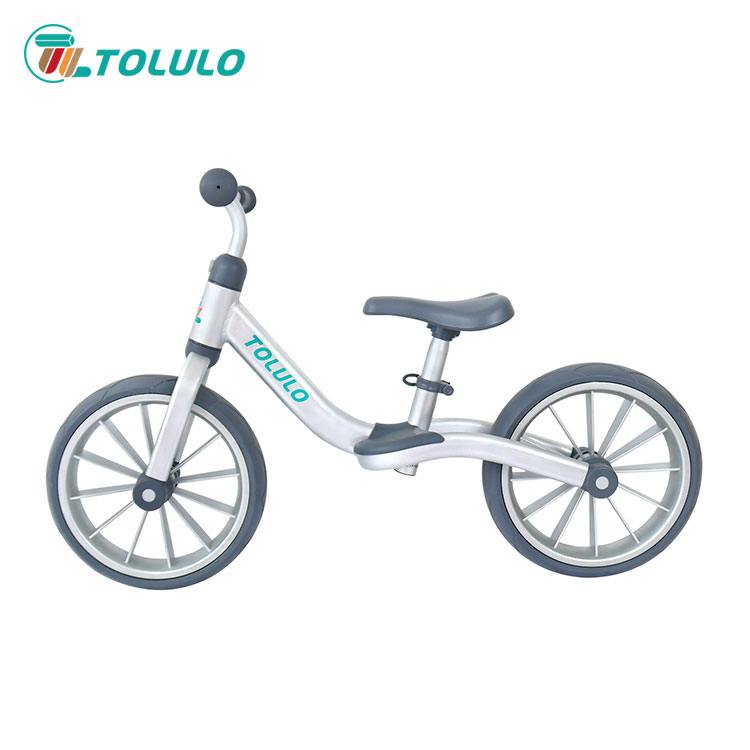 Dlaczego inteligentni rodzice kupują motocykle dla swoich dzieci?